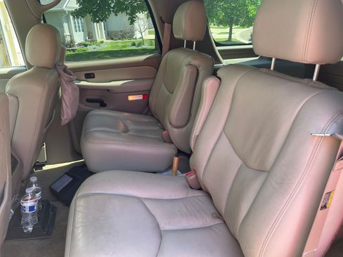 Used 2003 Chevrolet Tahoe LT AWD/4WD image 5