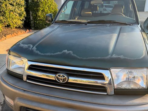 Used 2000 Toyota 4Runner Limited RWD image 2