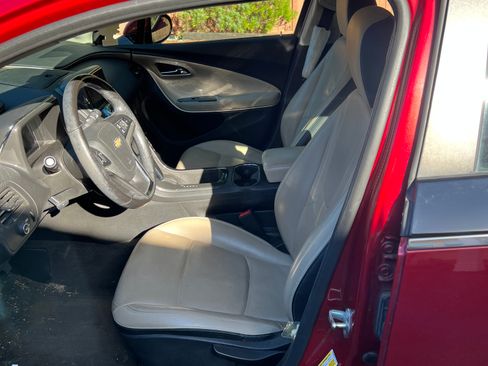 Used 2012 Chevrolet Volt Premium w/ Premium Trim Package image 8