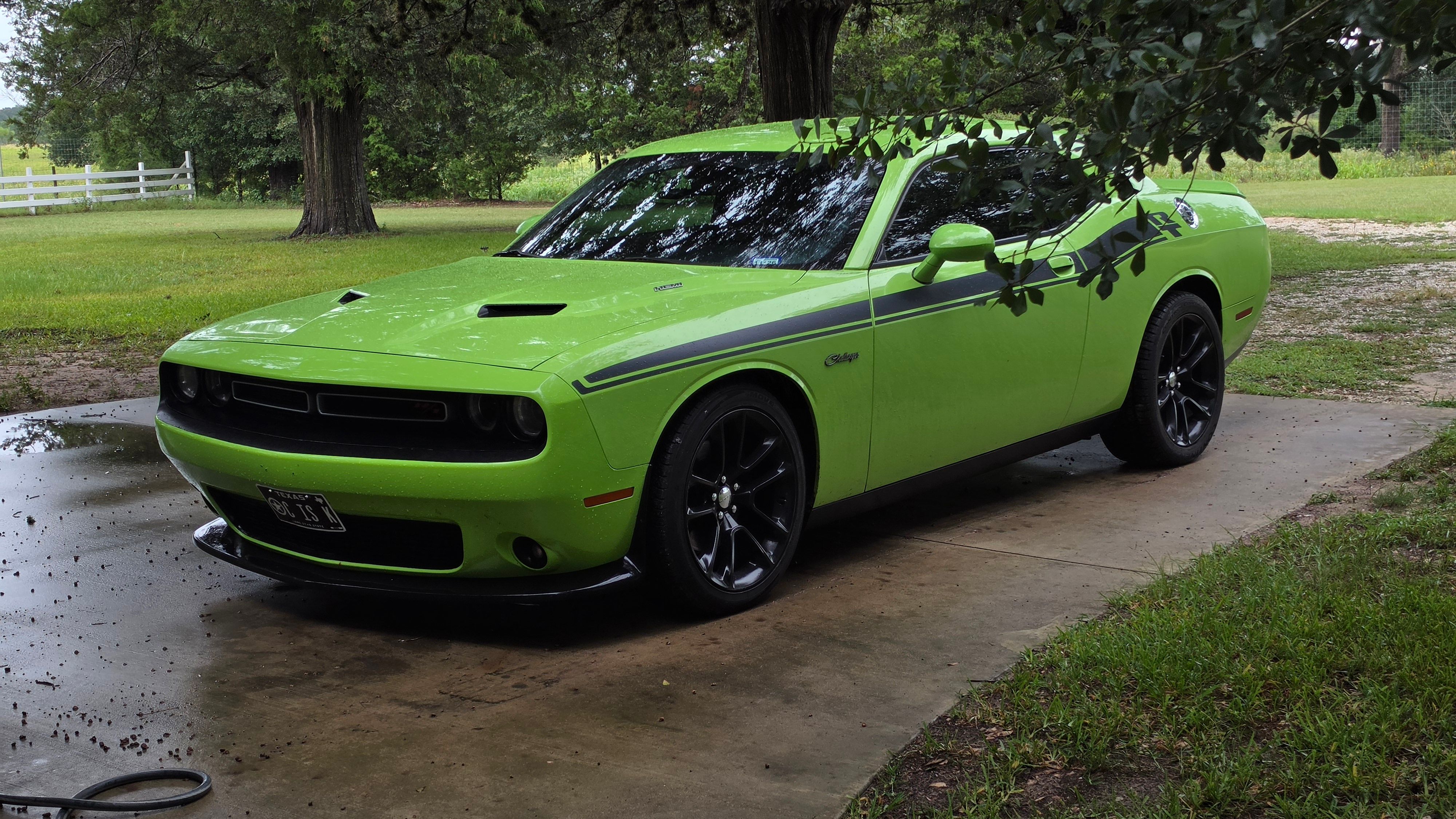 Used 2015 Dodge Challenger R/T Plus RWD image 13