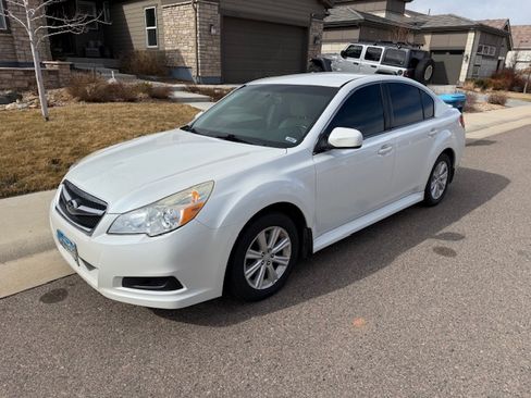 Used 2012 Subaru Legacy 2.5i Premium AWD/4WD image 1