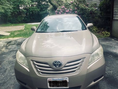 Used 2009 Toyota Camry LE FWD image 9