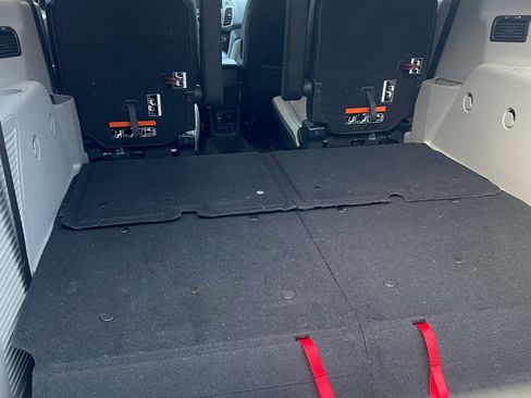 Used 2020 Ford Transit Connect XLT w/ Trailer Tow Package image 14