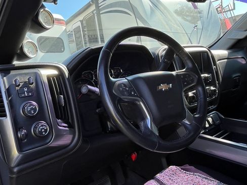 Used 2017 Chevrolet Silverado 1500 LTZ Z71 w/ LTZ Plus Package AWD/4WD image 10