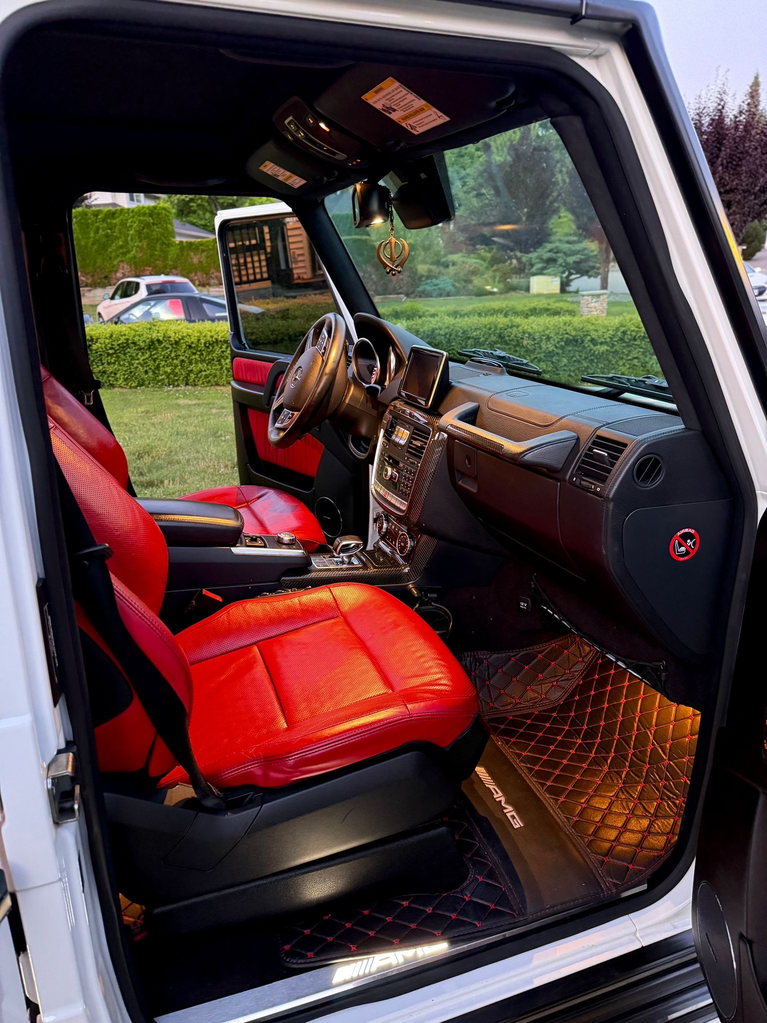 Used 2014 Mercedes-Benz G 63 AMG 4MATIC image 13
