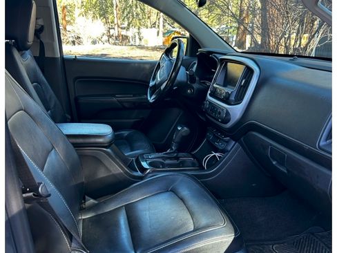 Used 2015 GMC Canyon SLT image 5