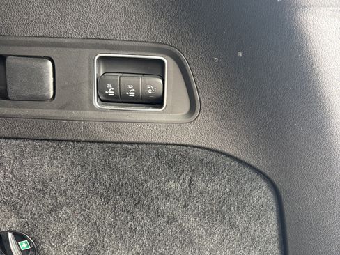 Used 2022 Mercedes-Benz GLS 450 4MATIC image 23