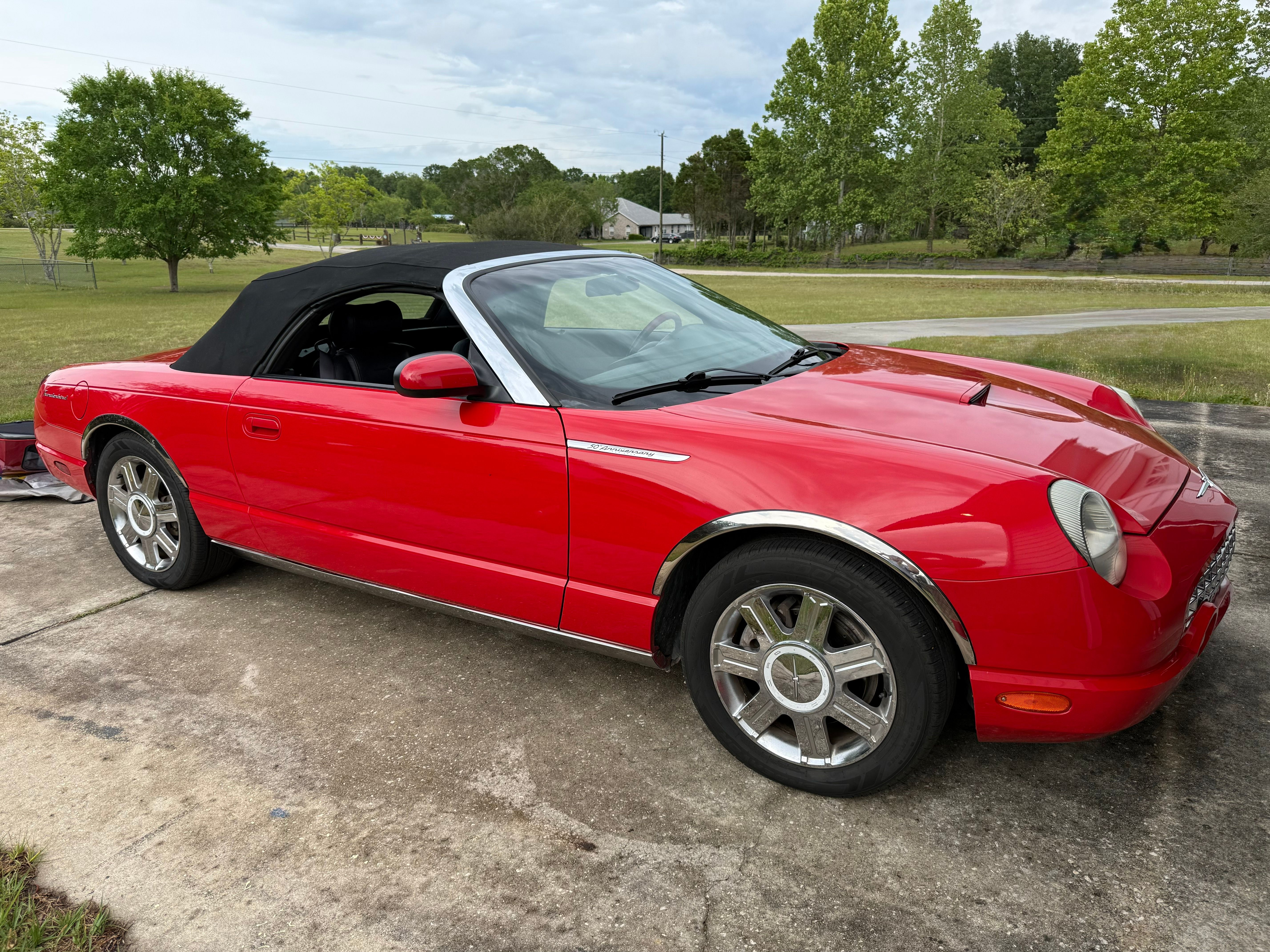 Used 2005 Ford Thunderbird RWD image 6