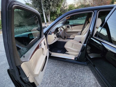 Used 1997 Mercedes-Benz E 320 Sedan image 24