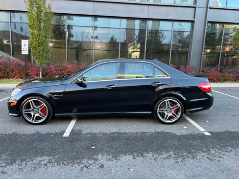 Used 2013 Mercedes-Benz E 63 AMG Sedan image 2