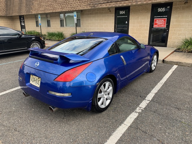 Used 2004 Nissan 350Z Touring w/ Aerodynamics Pkg RWD image 4