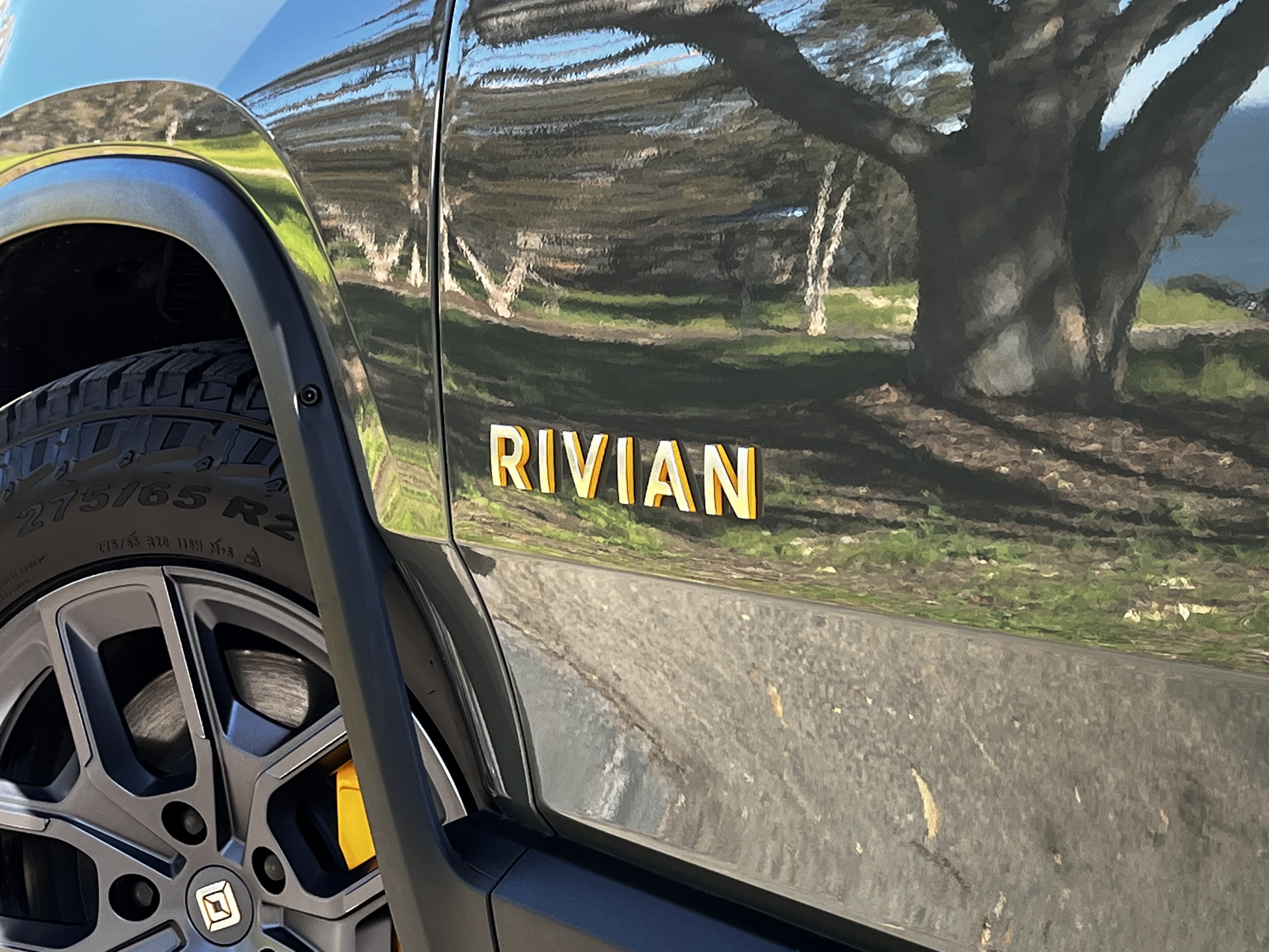 Used 2022 Rivian R1S Launch Edition Quad AWD/4WD image 4
