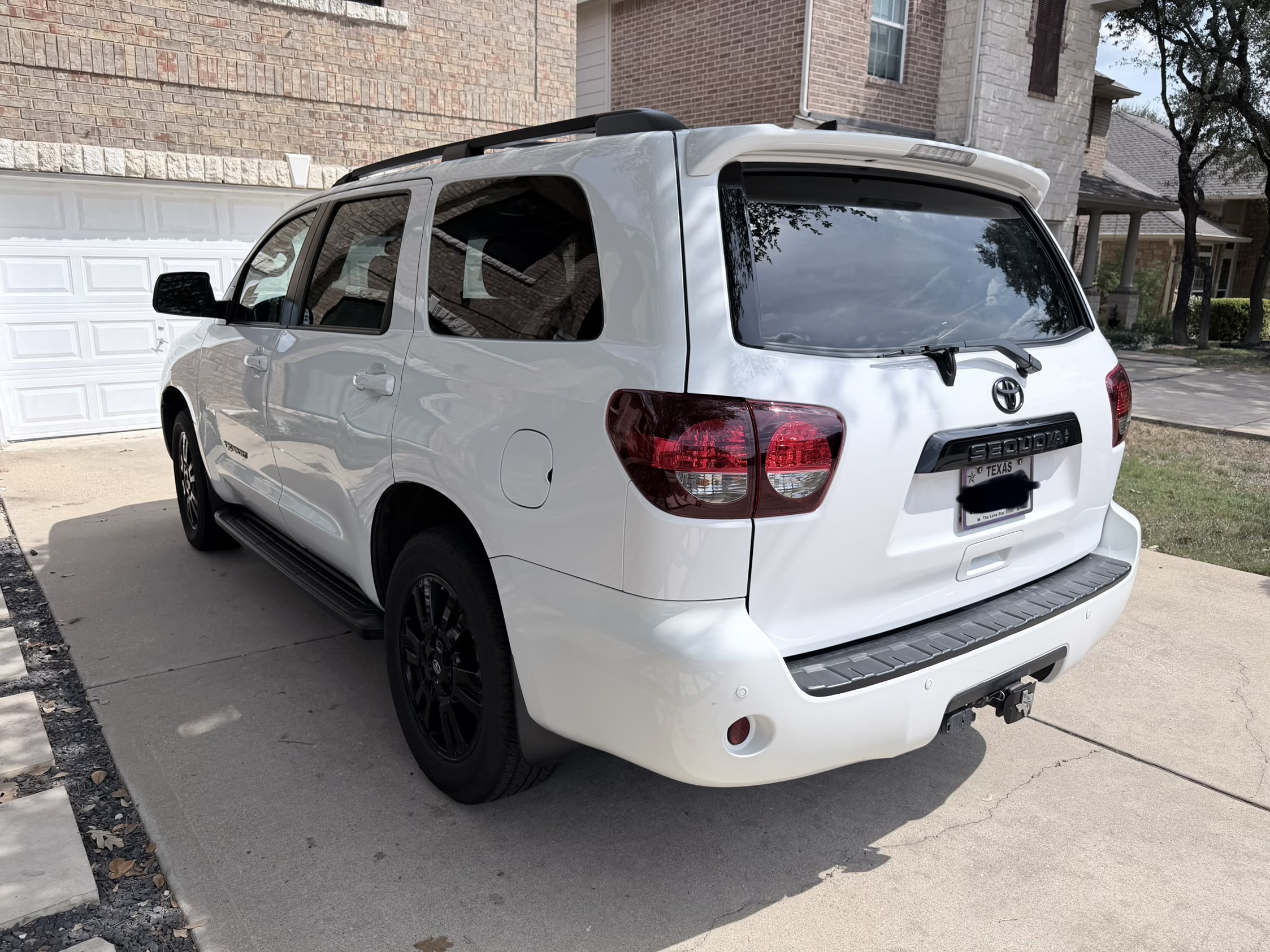 Used 2021 Toyota Sequoia TRD Sport w/ TRD Sport Premium Package RWD image 9