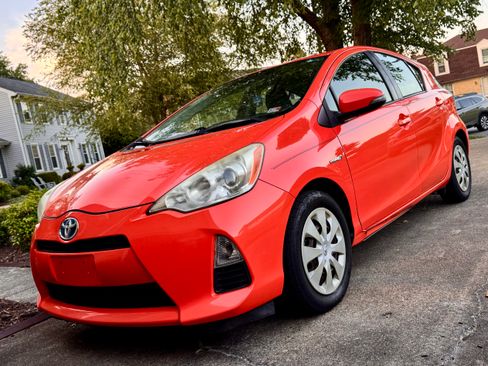 Used 2012 Toyota Prius C Two FWD image 1