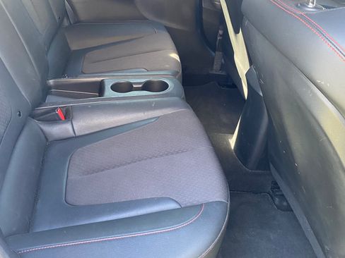 Used 2019 Hyundai Veloster Turbo image 9