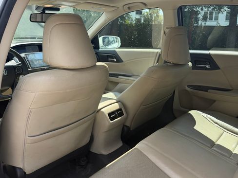 Used 2015 Honda Accord EX-L image 6