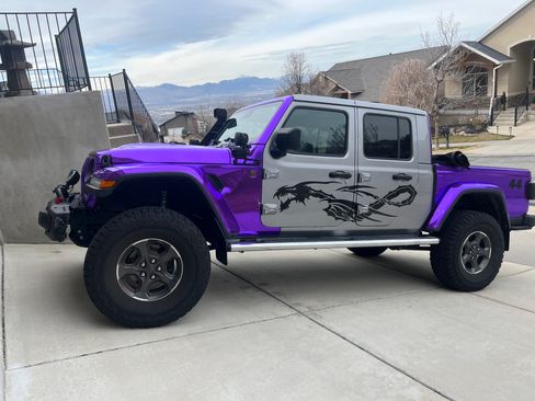 Used 2020 Jeep Gladiator Rubicon image 1