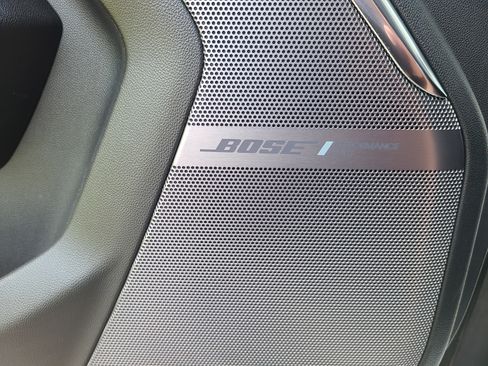 Used 2023 GMC Yukon Denali Ultimate image 13