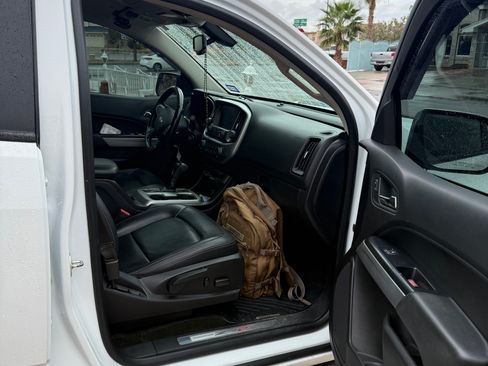 Used 2017 Chevrolet Colorado ZR2 image 8