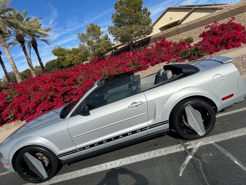 Used 2007 Ford Mustang Premium image 14