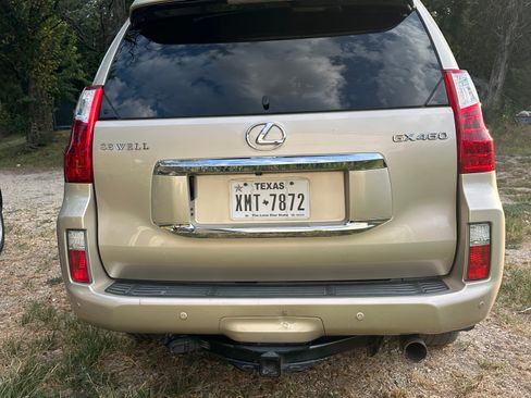 Used 2011 Lexus GX 460 w/ Comfort Plus Pkg AWD/4WD image 6