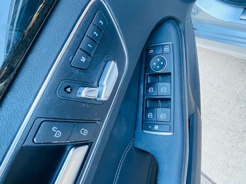 Used 2014 Mercedes-Benz E 350 Sedan image 12