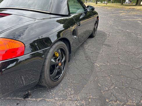 Used 1998 Porsche Boxster RWD image 10
