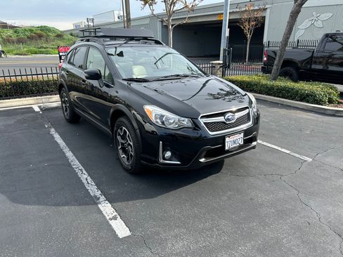 Used 2016 Subaru Crosstrek 2.0i Limited image 1