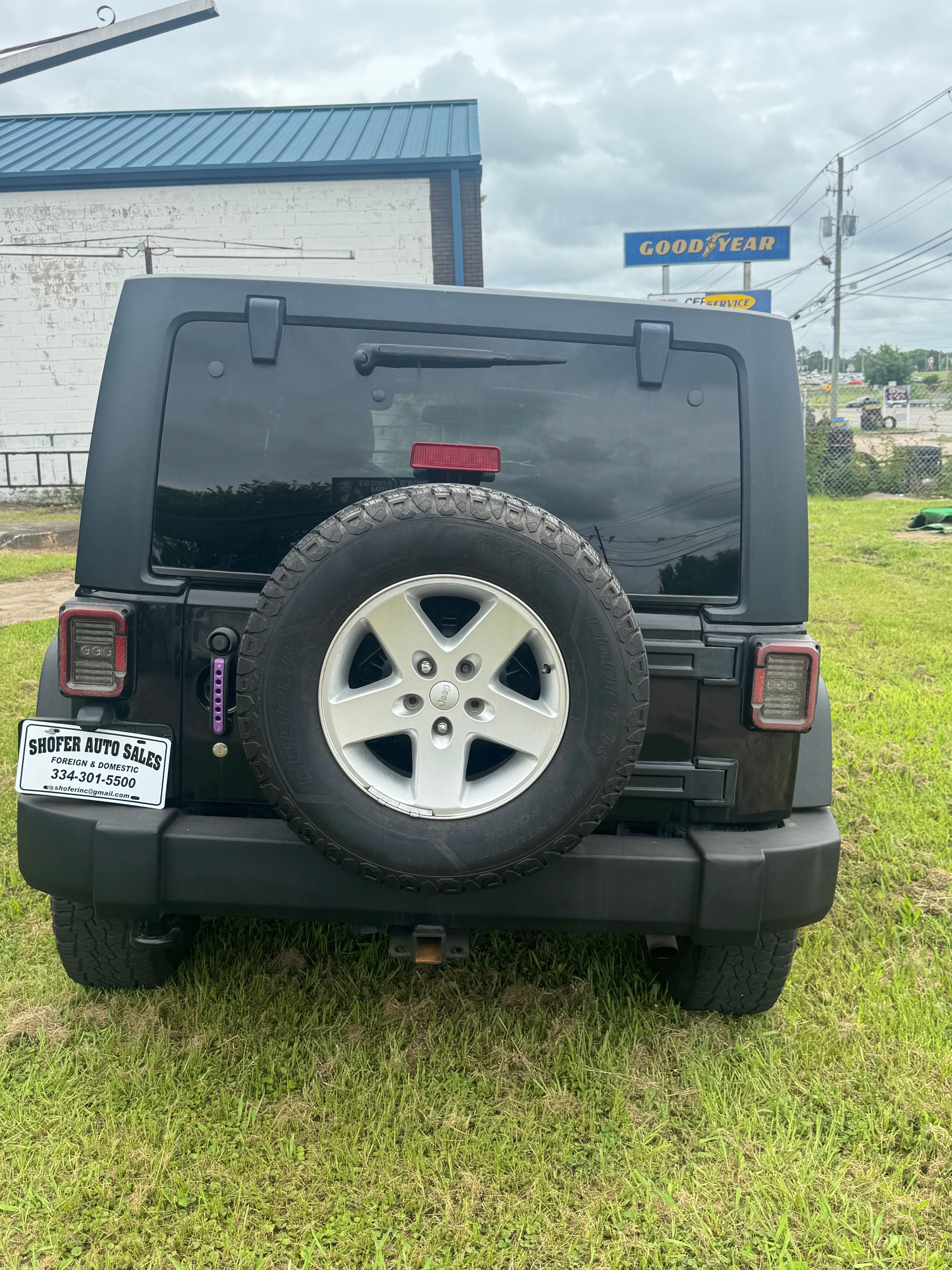 Used 2015 Jeep Wrangler Unlimited Sport w/ Quick Order Package 24S AWD/4WD image 8
