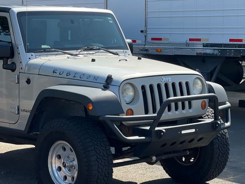 Used 2007 Jeep Wrangler Rubicon w/ Dual Top Group image 13