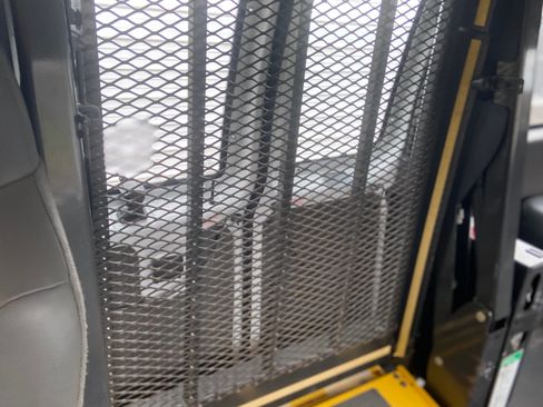 Used 2014 Ford E-250 and Econoline 250 Extended w/ Power Group image 6