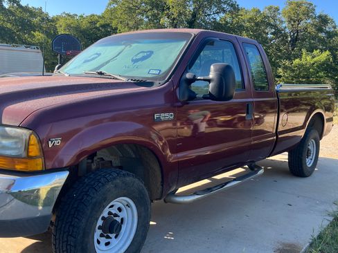 Used 2000 Ford F250 4x4 SuperCab Super Duty image 1