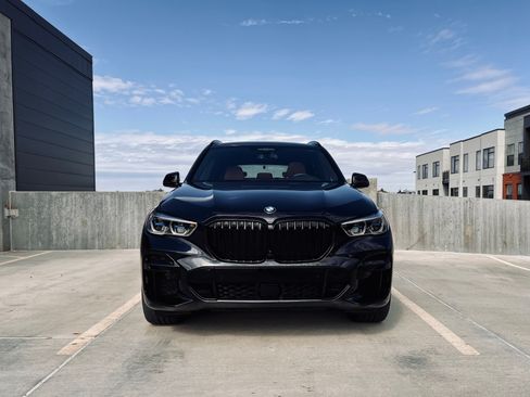 Used 2022 BMW X5 M50i w/ Executive Package image 1
