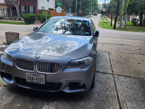 Used 2013 BMW 550i Sedan image 12