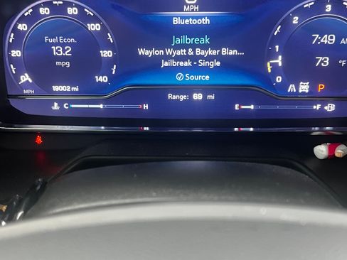 Used 2024 Chevrolet Tahoe Z71 w/ Luxury Package image 13