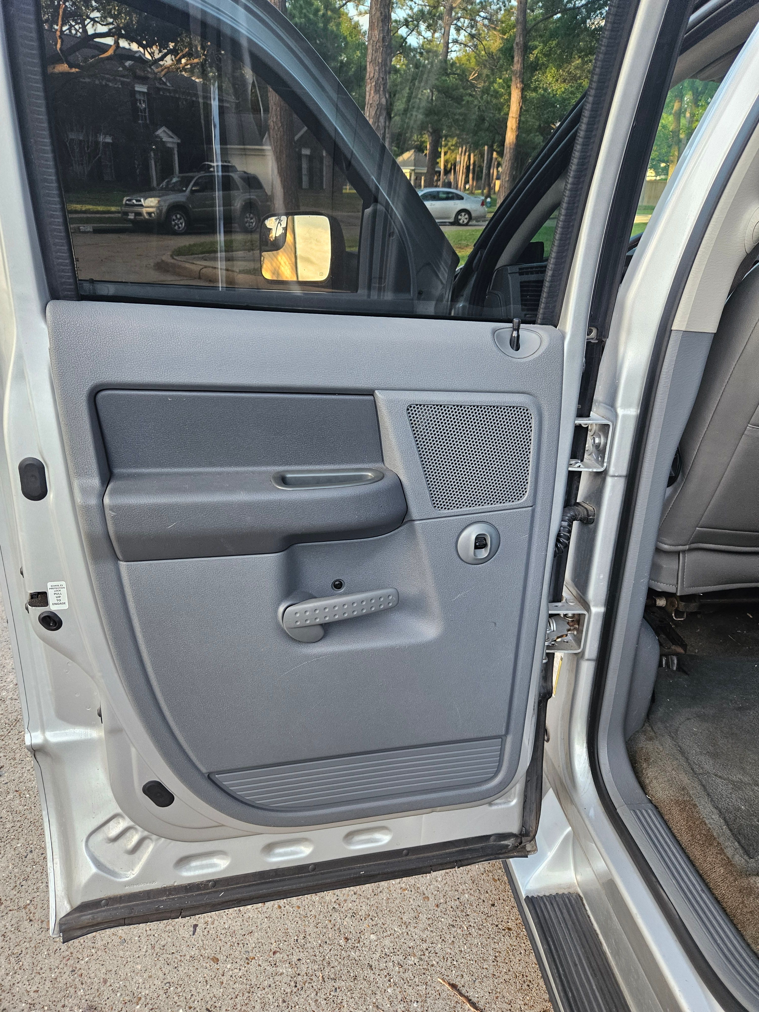Used 2006 Dodge Ram 3500 Truck SLT RWD image 14