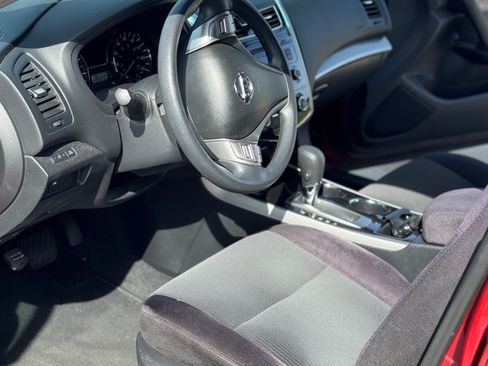 Used 2013 Nissan Altima 2.5 S image 6