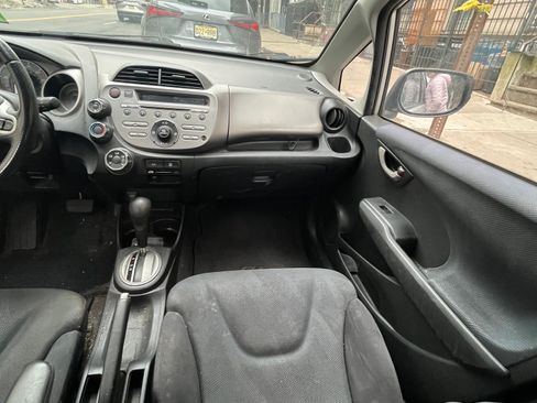 Used 2011 Honda Fit Sport image 11