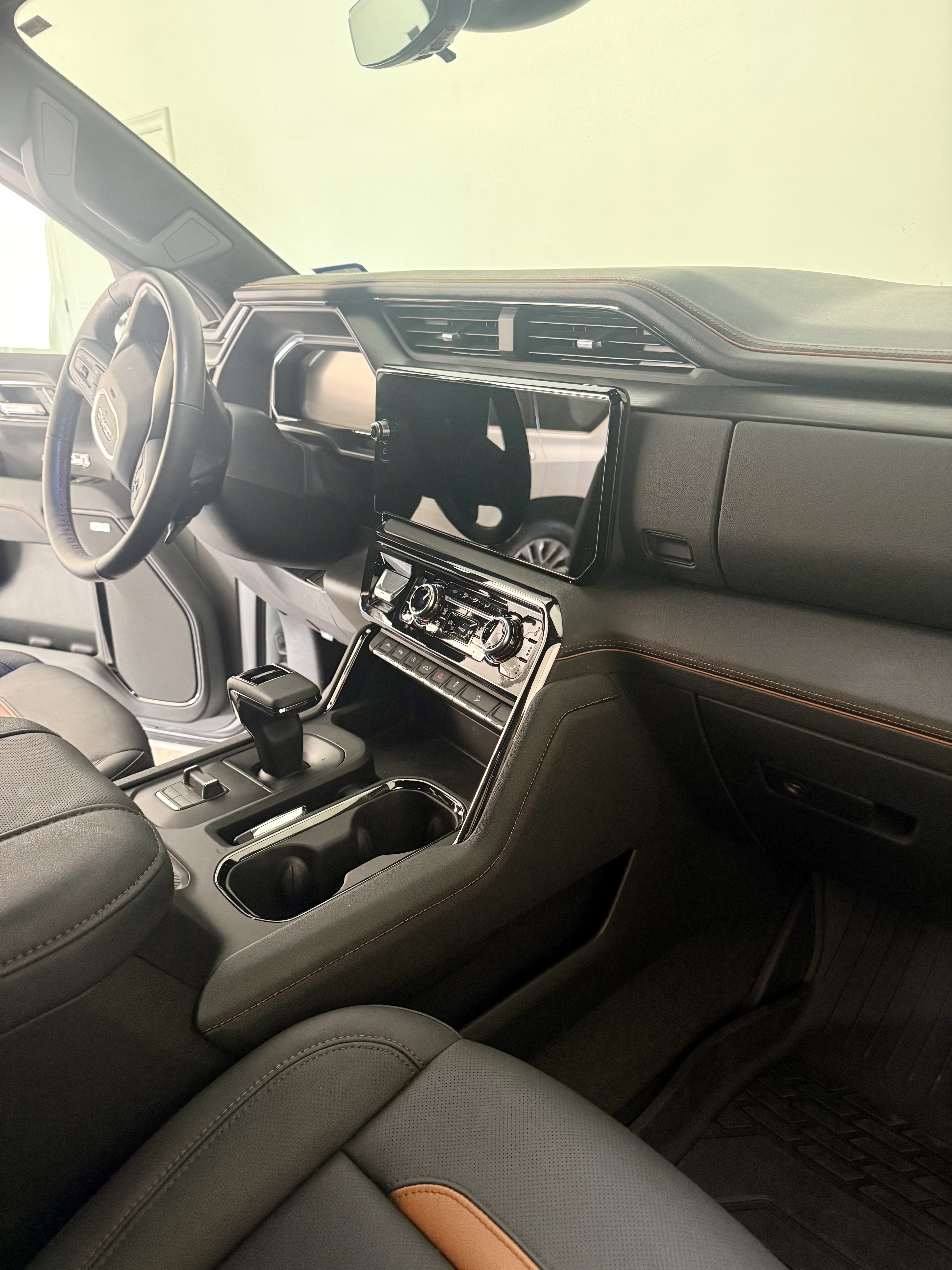 Used 2026 GMC Sierra 1500 AT4 w/ AT4 Premium Package AWD/4WD image 6