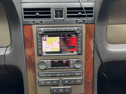 Used 2013 Lincoln Navigator 4WD w/ HD Trailer Tow Pkg image 15