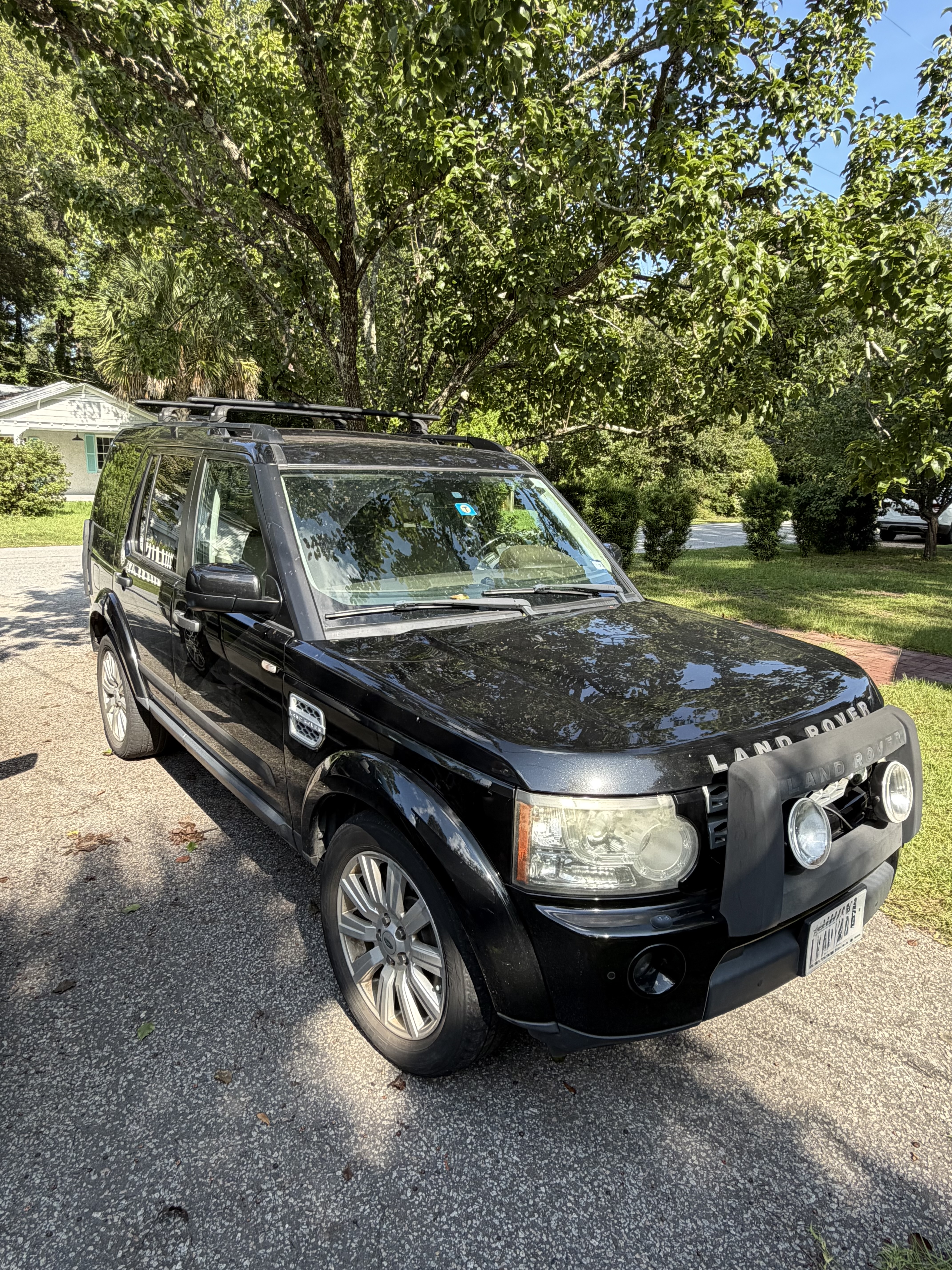 Used 2012 Land Rover LR4 HSE LUX w/ Luxury Pkg AWD/4WD image 2