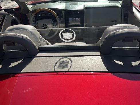 Used 2005 Cadillac XLR Convertible 2D image 21