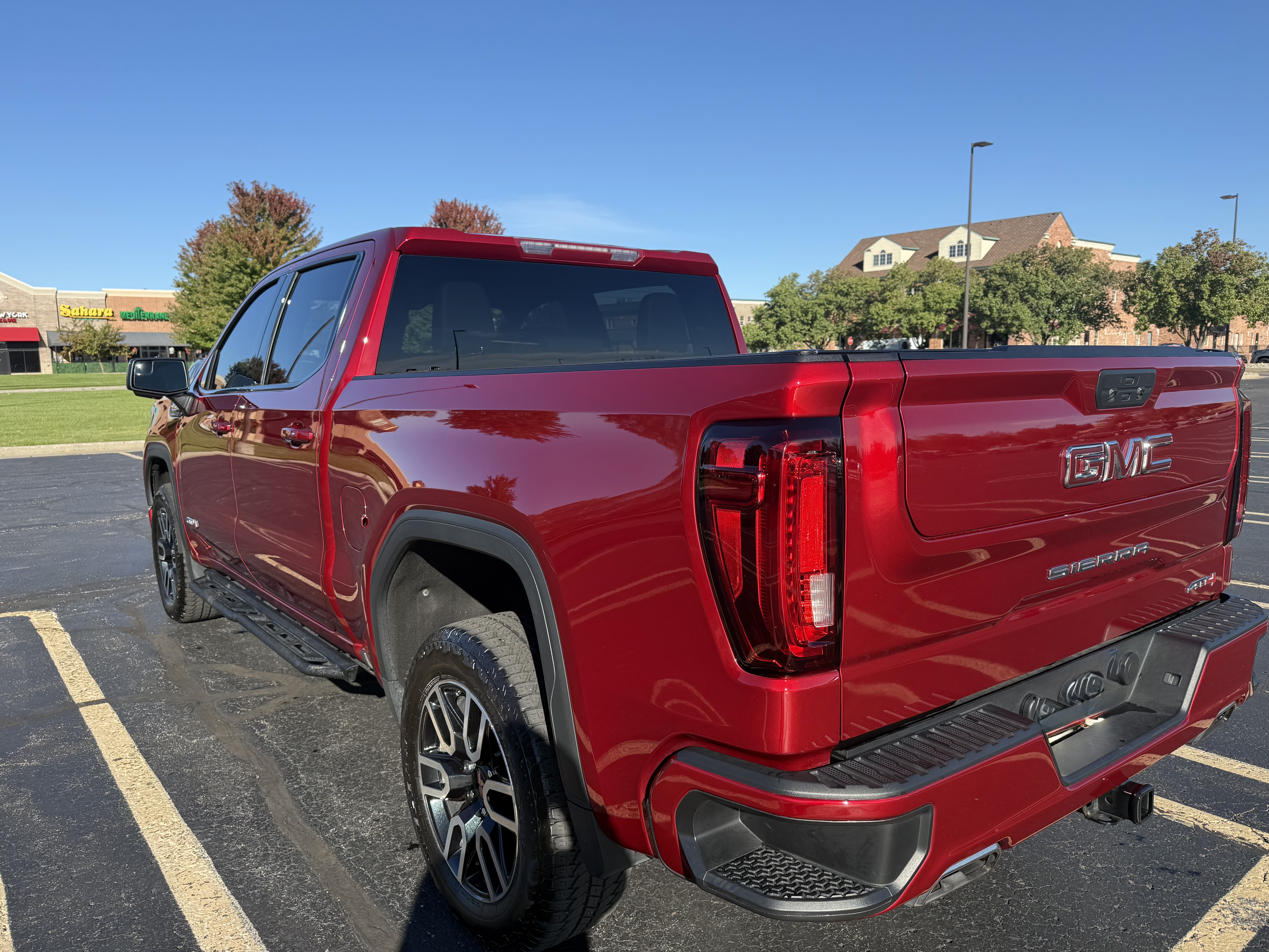 Used 2021 GMC Sierra 1500 AT4 AWD/4WD image 4