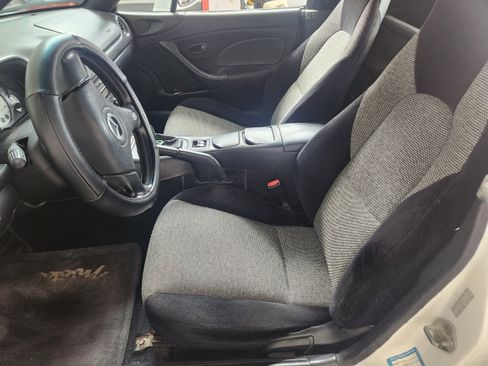 Used 2002 MAZDA MX-5 Miata image 5
