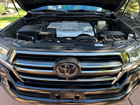 Used 2021 Toyota Land Cruiser AWD/4WD image 19