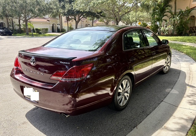 Used 2008 Toyota Avalon Touring w/ Fleet Convenience Pkg FWD image 2