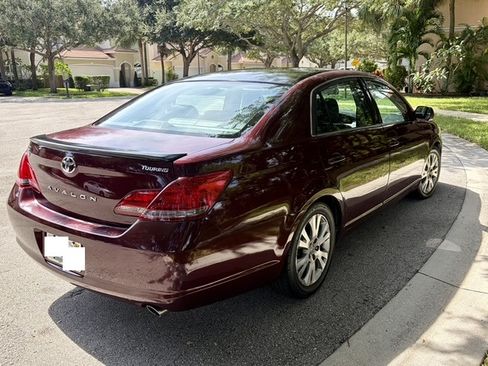Used 2008 Toyota Avalon Touring w/ Fleet Convenience Pkg FWD image 2