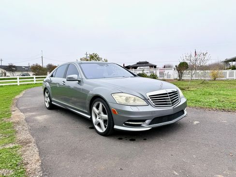 Used 2011 Mercedes-Benz S 550 image 10