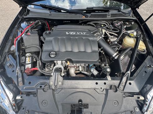 Used 2013 Chevrolet Impala LTZ FWD image 16