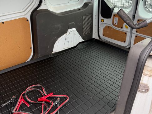 Used 2019 Ford Transit Connect XL image 14